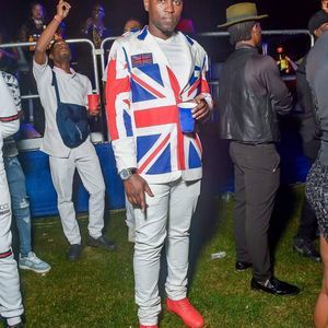 Meet your Posher, Greg lefty